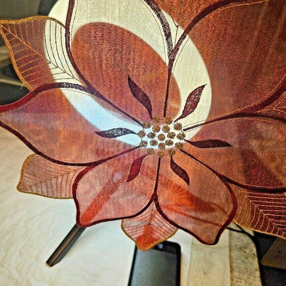 Poinsettia Tableware | HandimeX Erlesene Tischkultur Handmade Exquisite Delicate - Picture 6 of 16